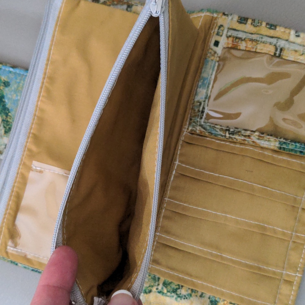 Custom, handmade Wallet - Picture 3 of 6